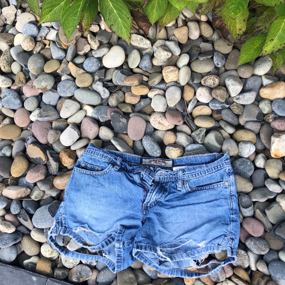 Paris Blues💙 Ripped Jean Shorts👖